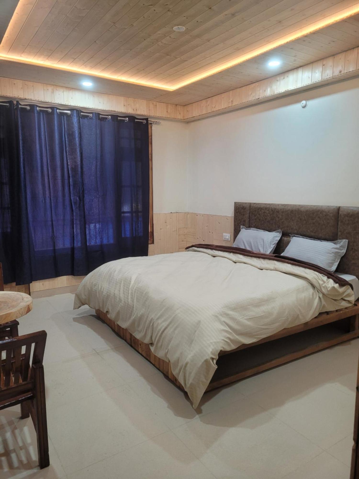 Whoopers Hostel Kasol Εξωτερικό φωτογραφία