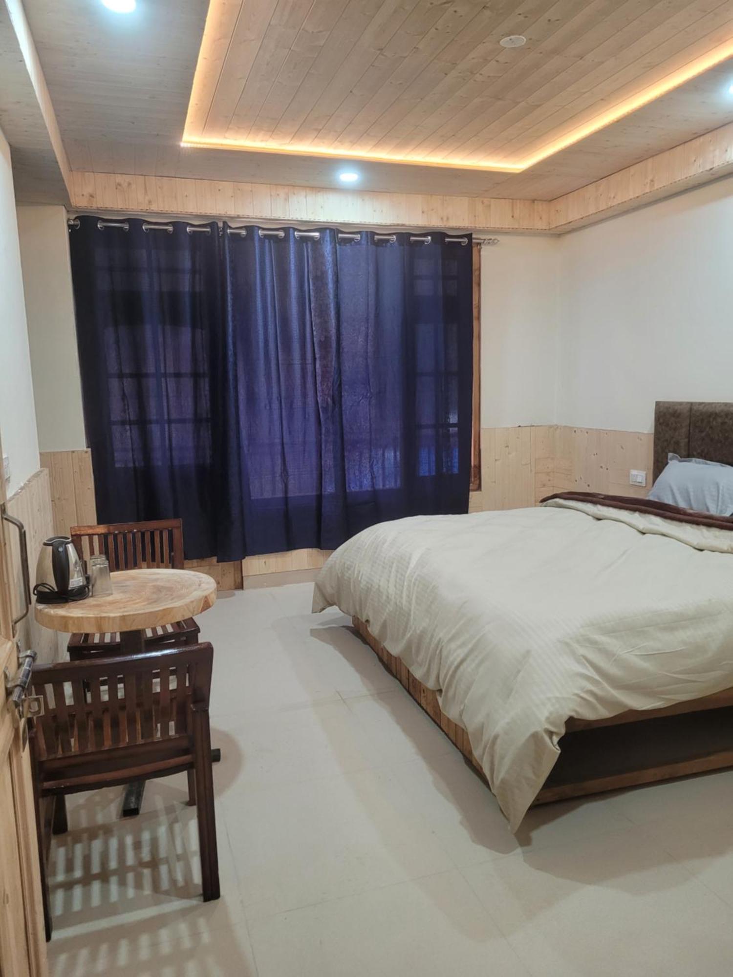 Whoopers Hostel Kasol Εξωτερικό φωτογραφία
